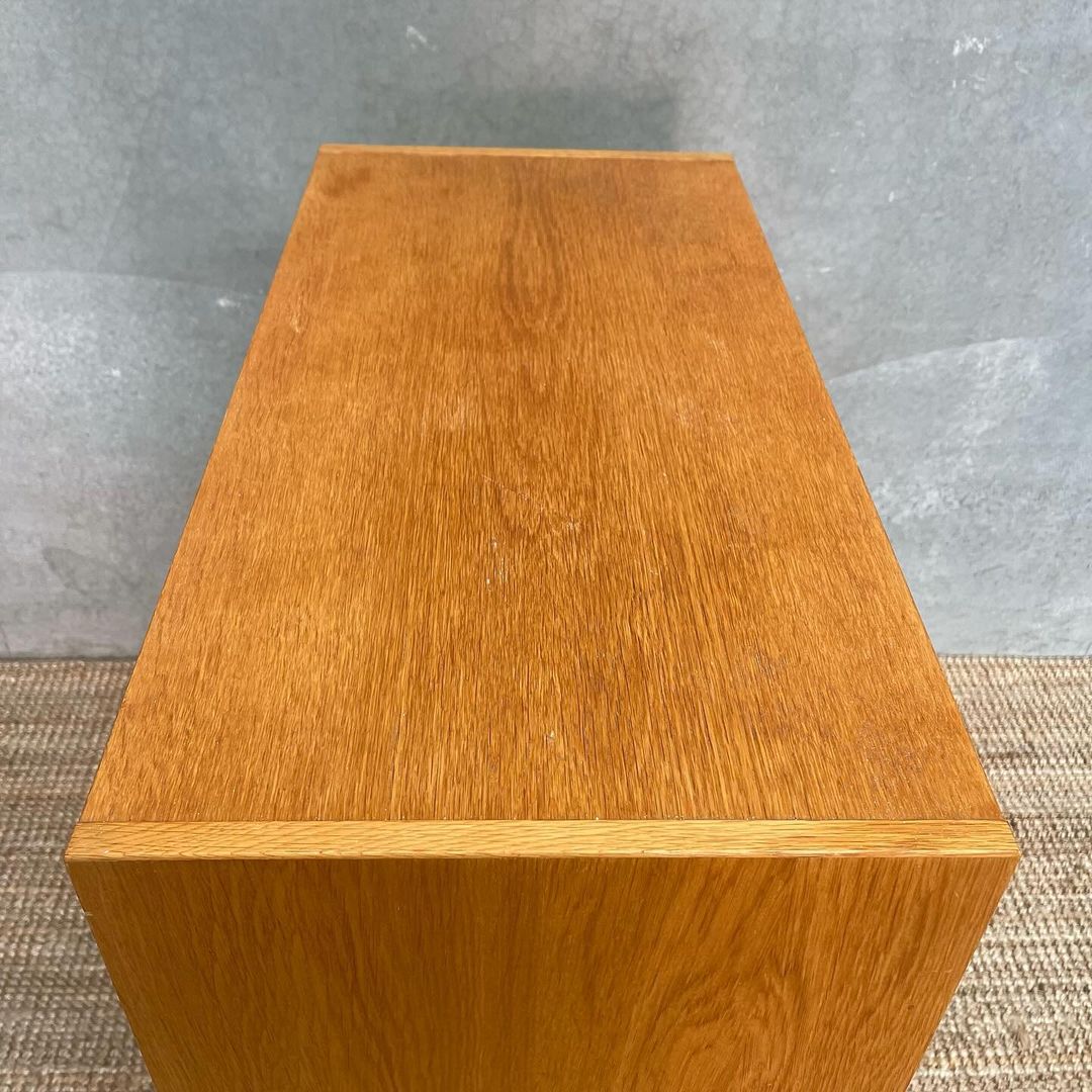 Scandinavian Mid-Century Chest of Drawers in Oak - Image 3