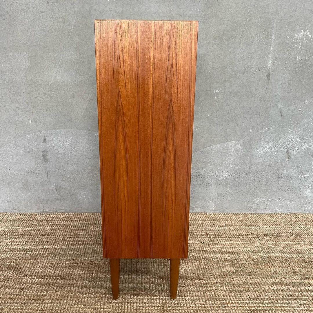 large-swedish-mid-century-chest-of-drawers (4)