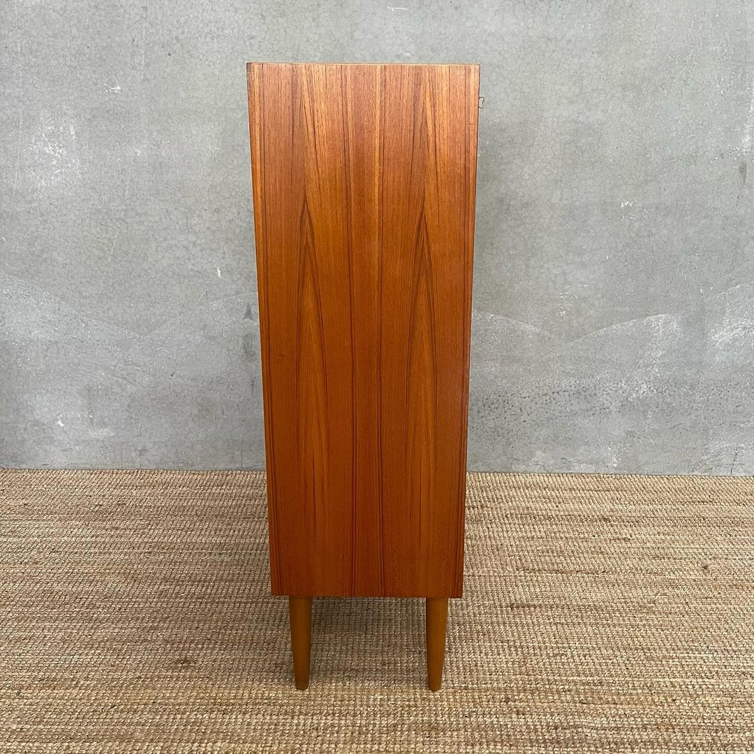 large-swedish-mid-century-chest-of-drawers (7)