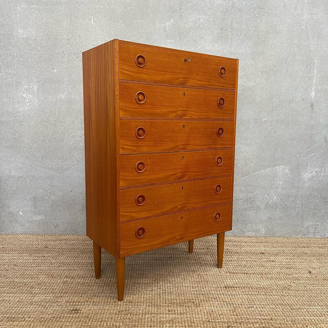 large-swedish-mid-century-chest-of-drawers (8)