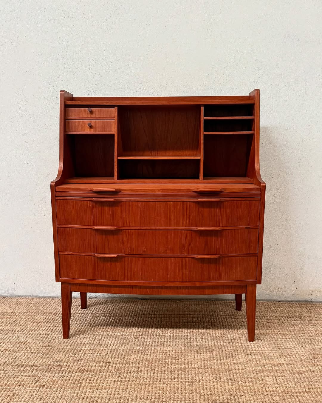 danish-mid-century-secretaire-with-pullout-desk-2 (2)