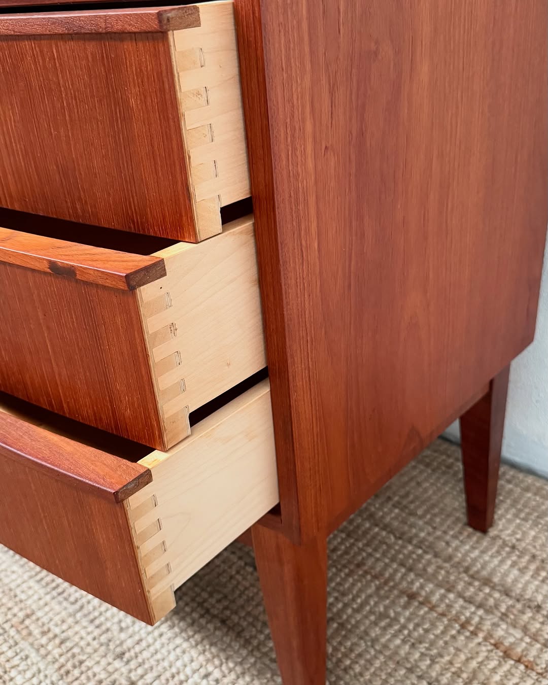 danish-mid-century-secretaire-with-pullout-desk-2 (8)