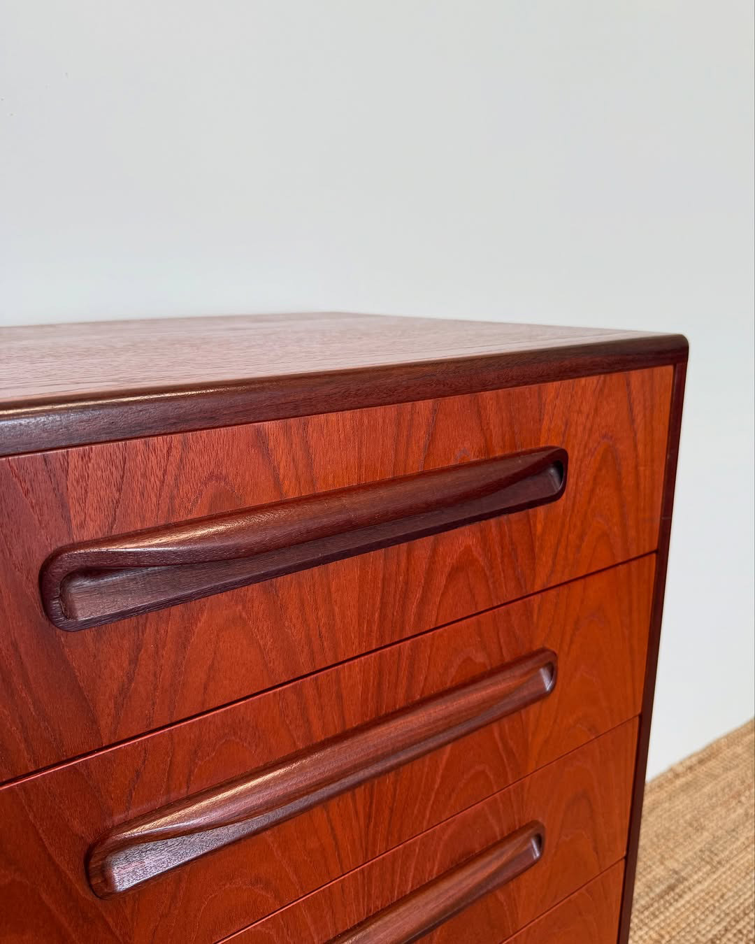 mid-century-fresco-chest-of-drawers (1)