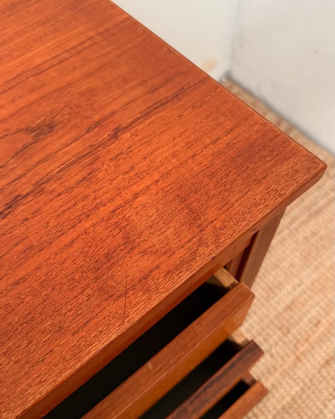 scandinavian-mid-century-desk (5)