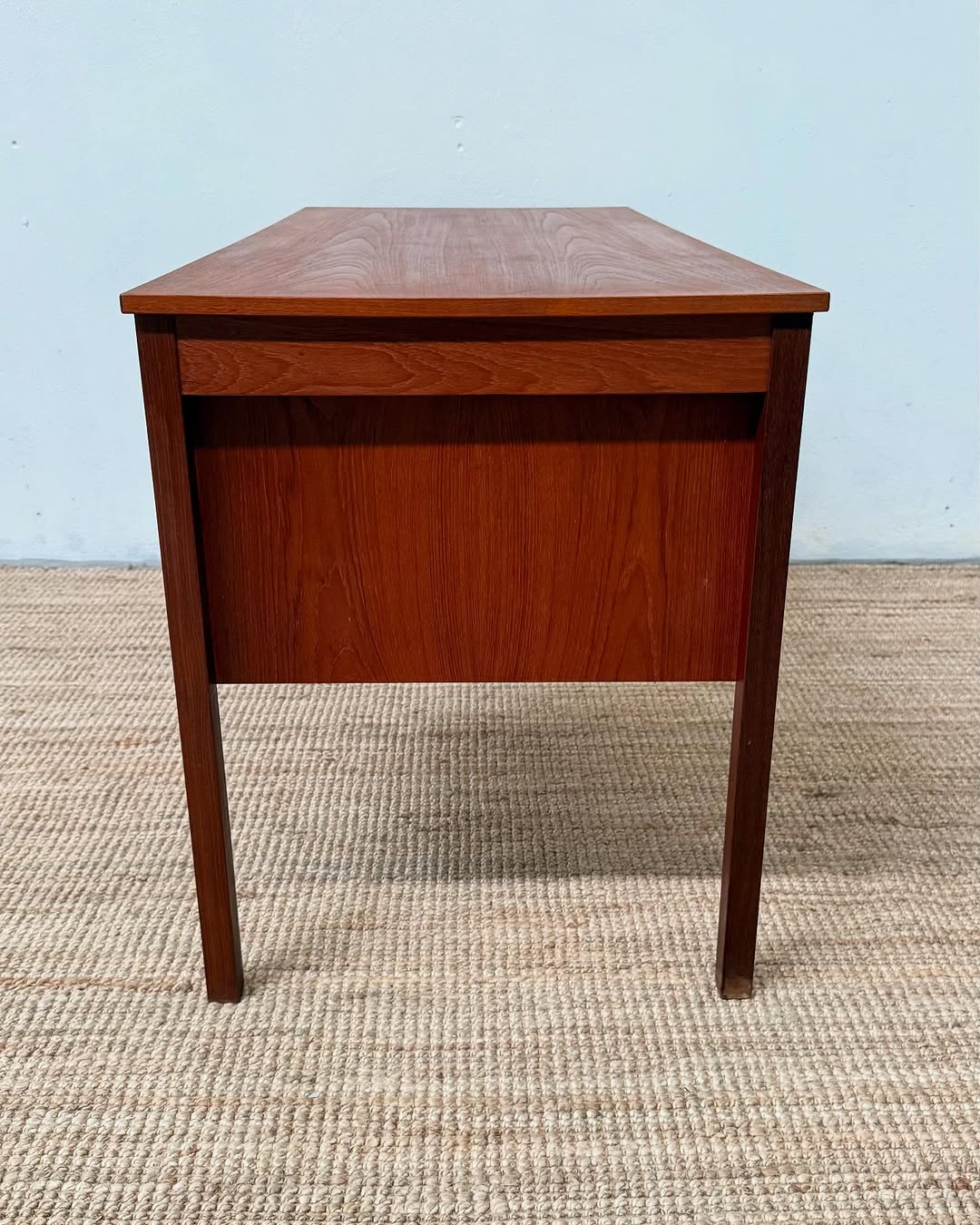 scandinavian-mid-century-desk (9)