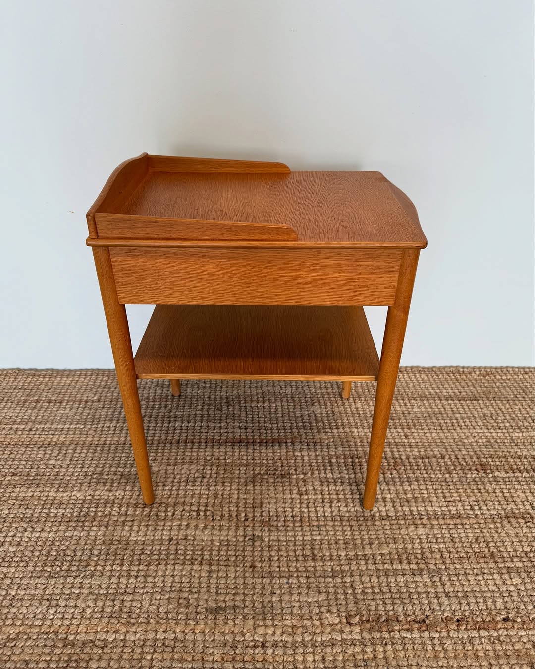 swedish-mid-century-bedside (2)