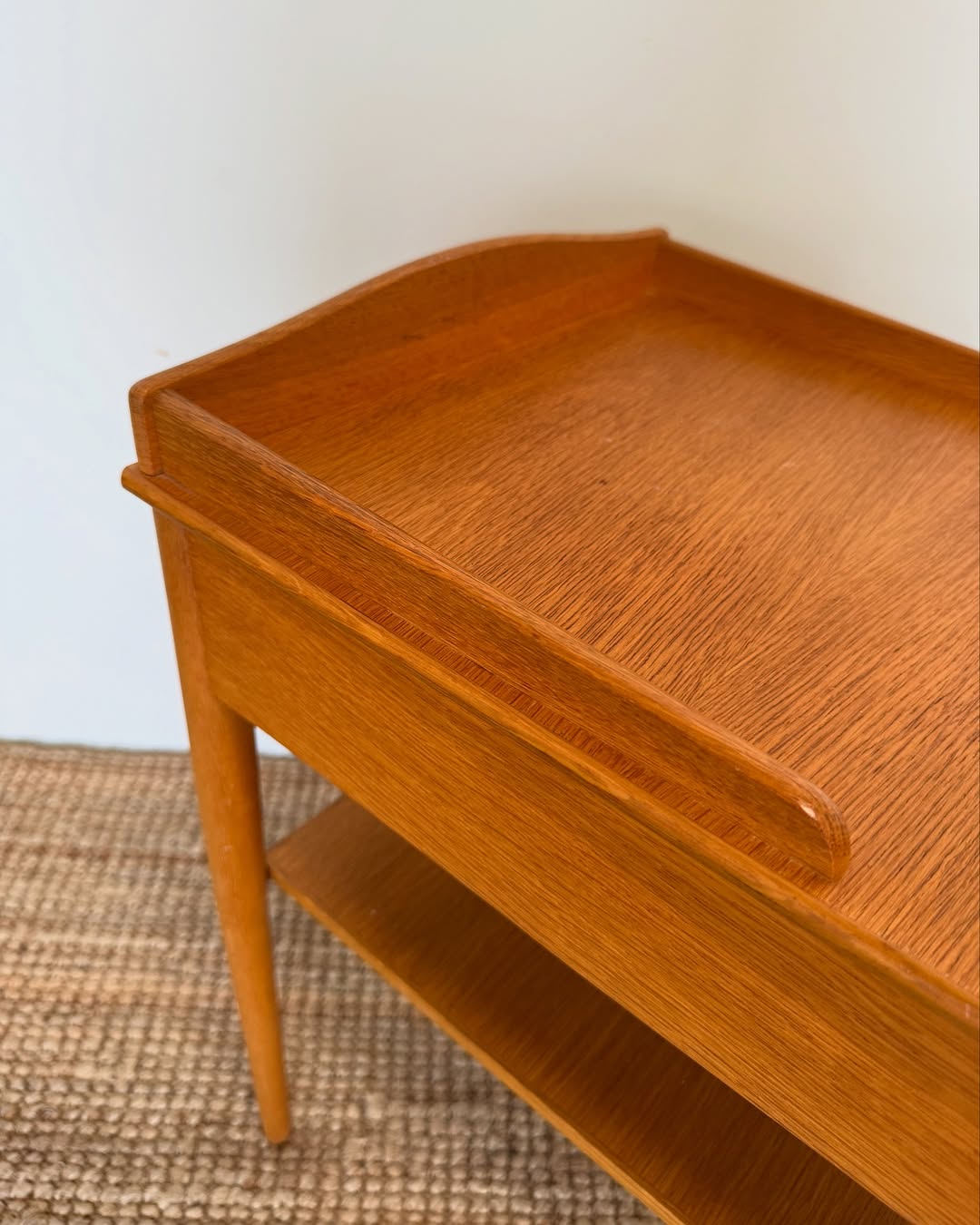 swedish-mid-century-bedside (7)