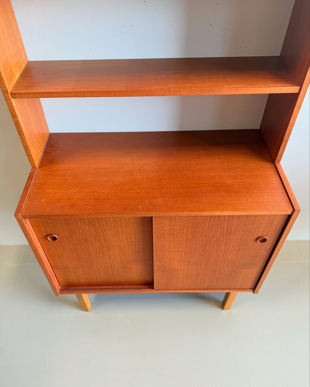 scandinavian-mid-century-bookshelf (14)
