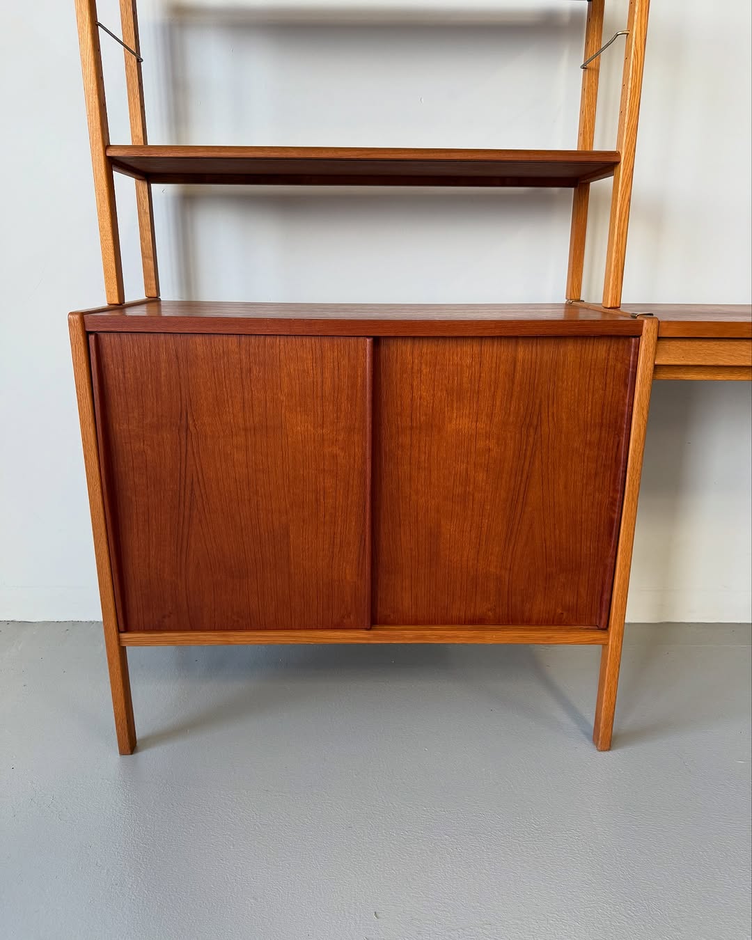 scandinavian-mid-century-cupboard-2 (9)