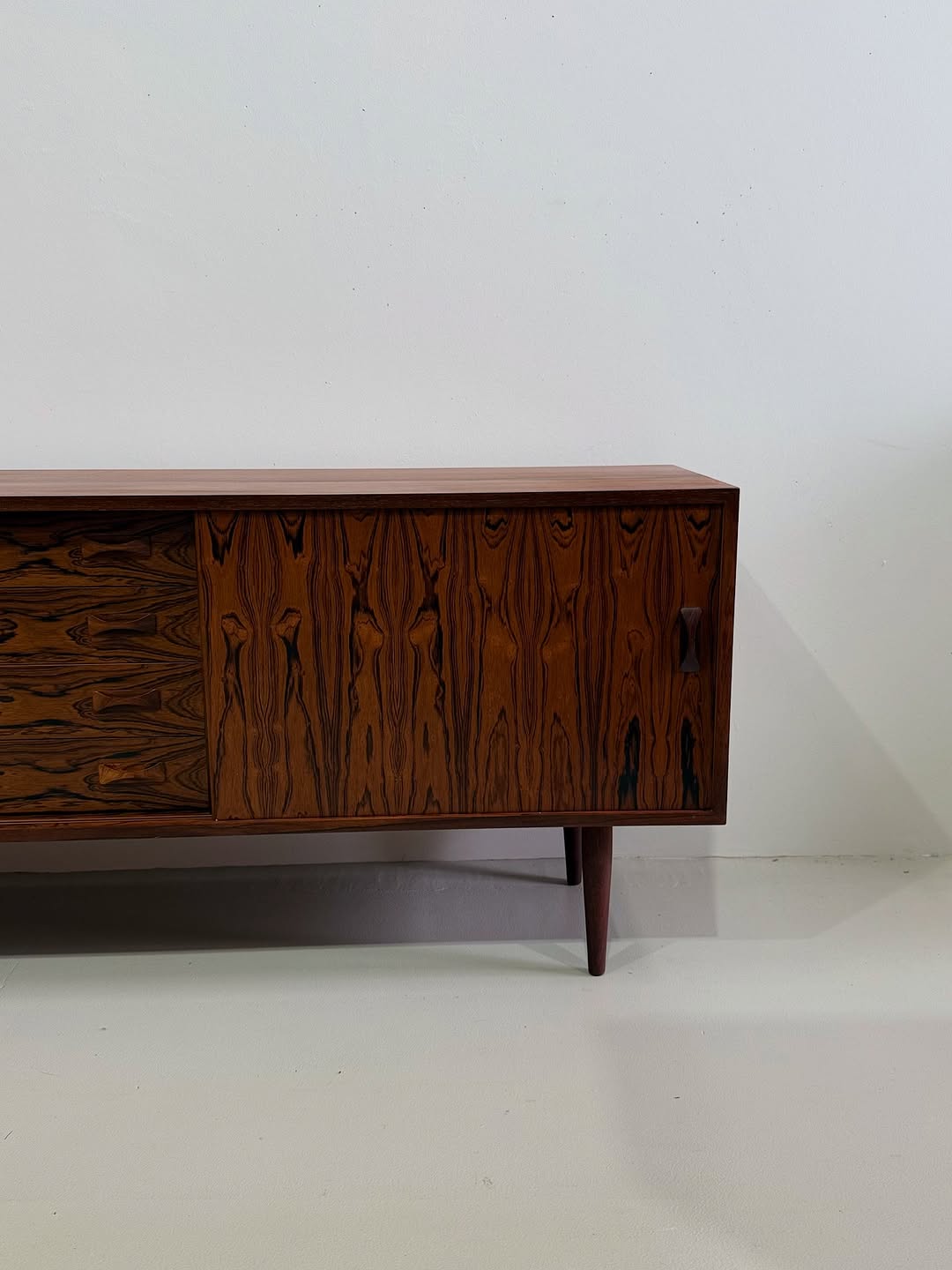 danish-mid-century-lowline-sideboard (5)