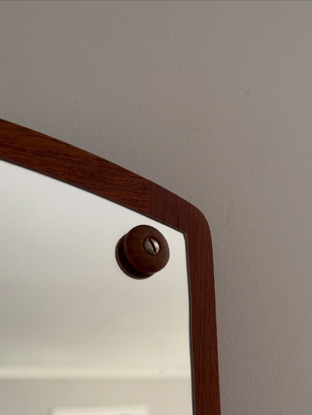 mid-century-scandinavian-mirror-copy (2)